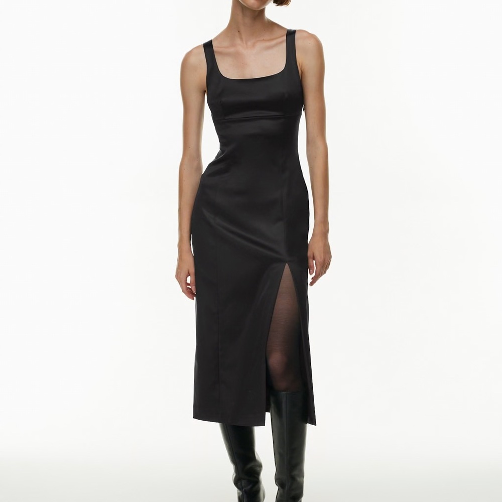 Elegant Black Sleeveless Dress